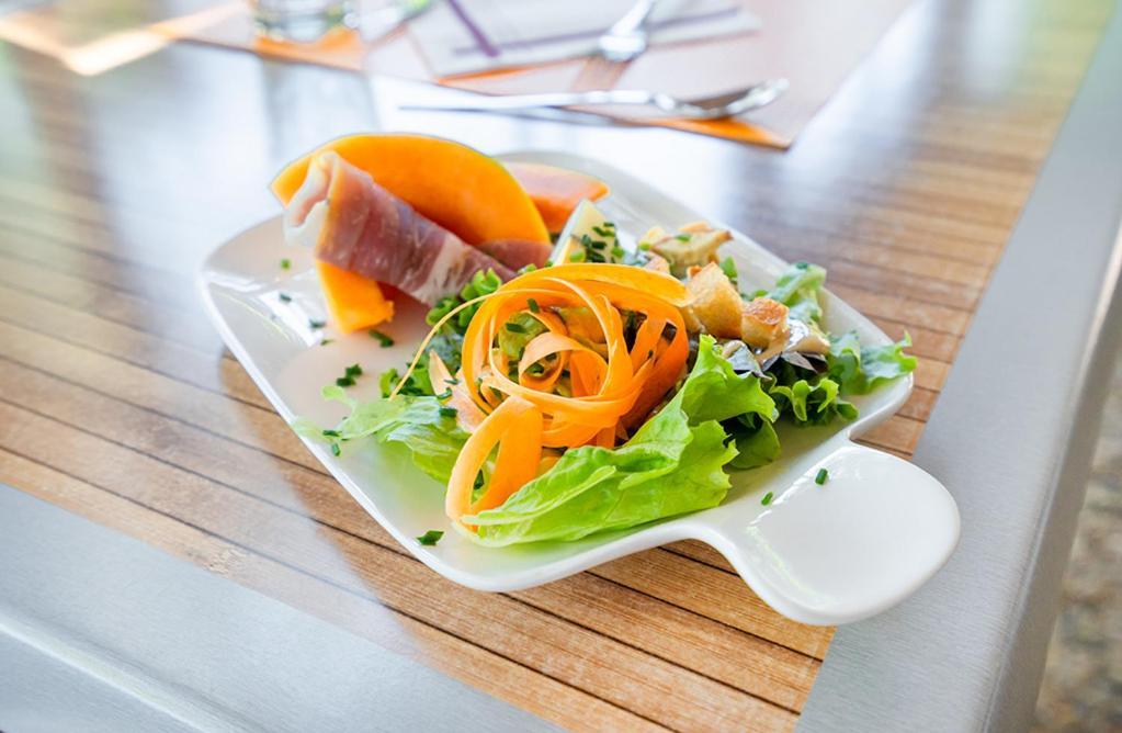 Logis Hotel- Hotel Restaurant Le Rialto Le Sequestre Zewnętrze zdjęcie