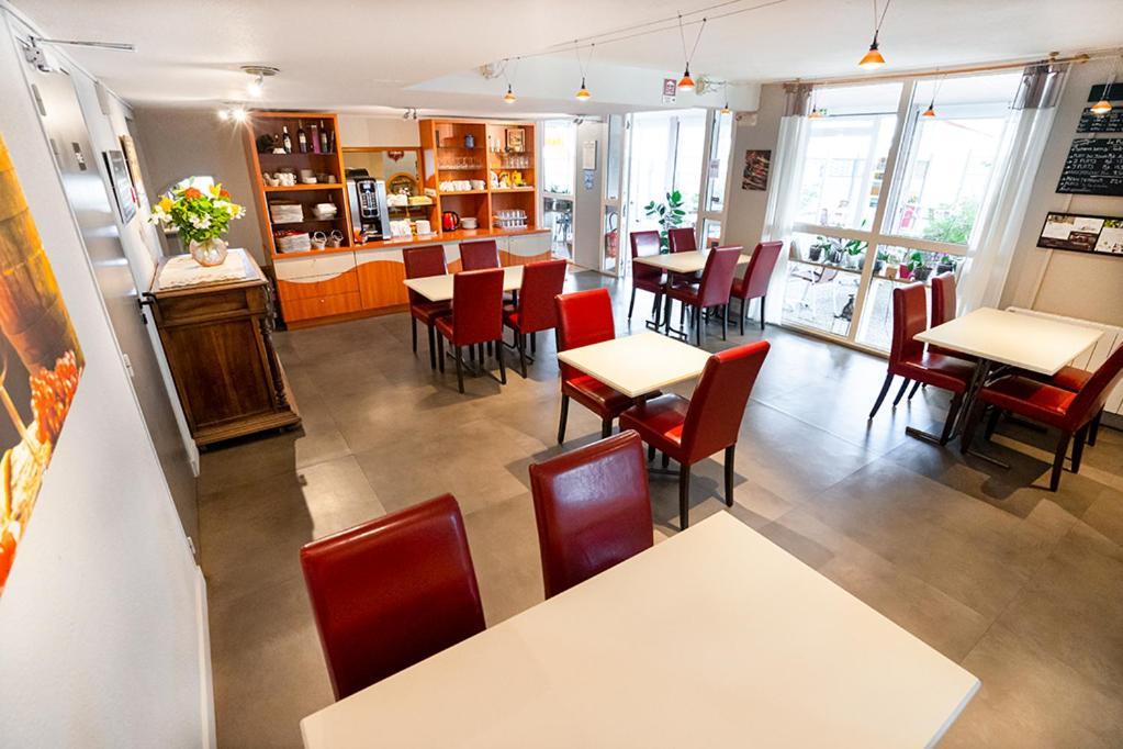 Logis Hotel- Hotel Restaurant Le Rialto Le Sequestre Zewnętrze zdjęcie