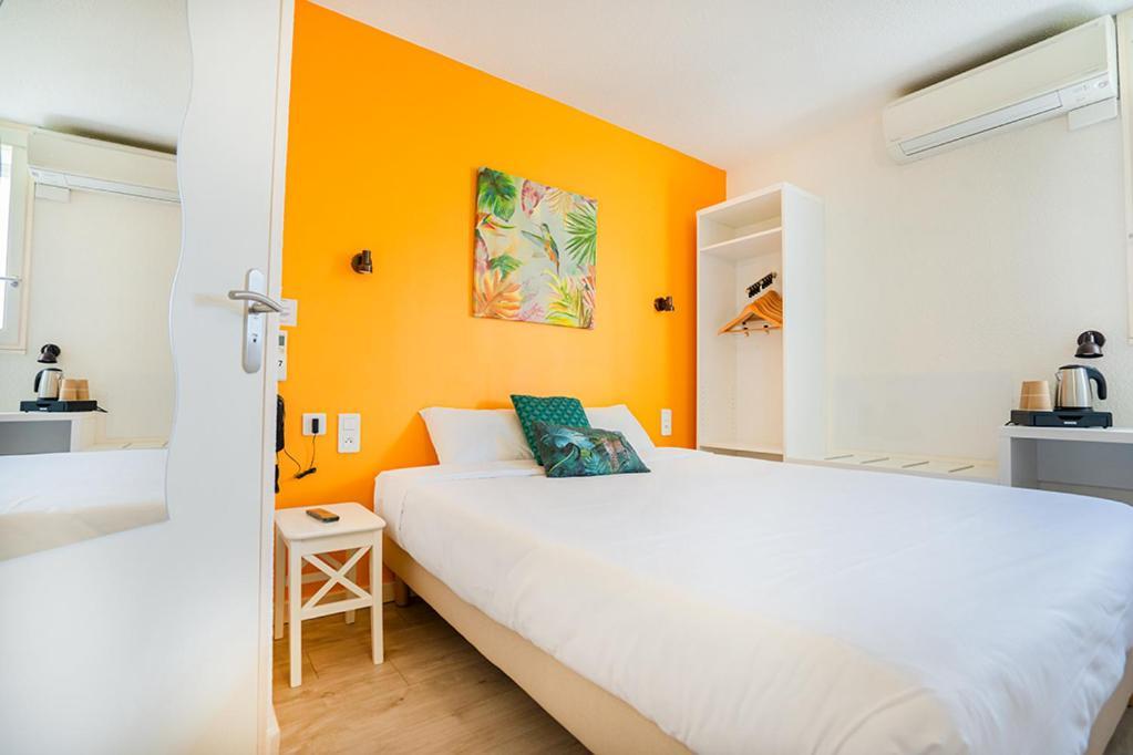Logis Hotel- Hotel Restaurant Le Rialto Le Sequestre Zewnętrze zdjęcie
