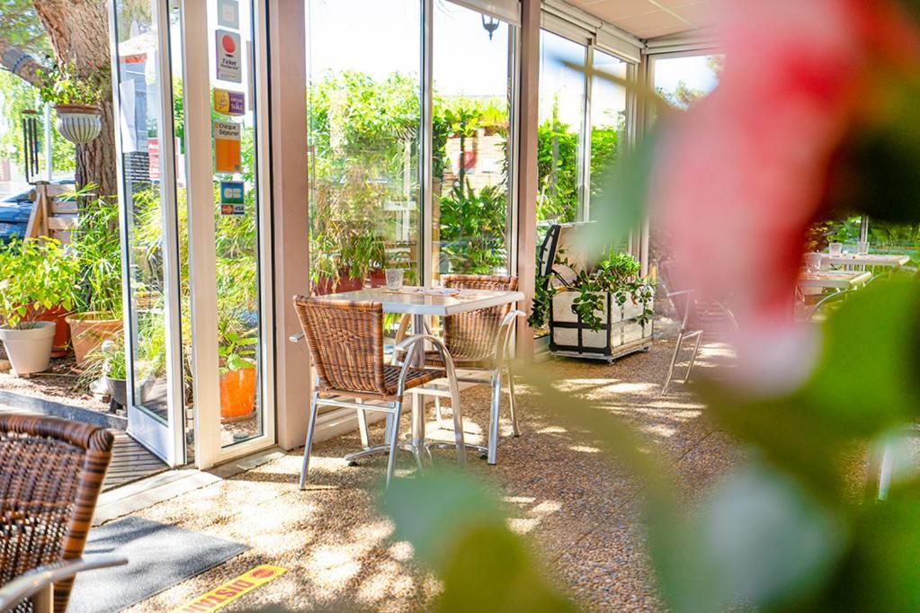 Logis Hotel- Hotel Restaurant Le Rialto Le Sequestre Zewnętrze zdjęcie