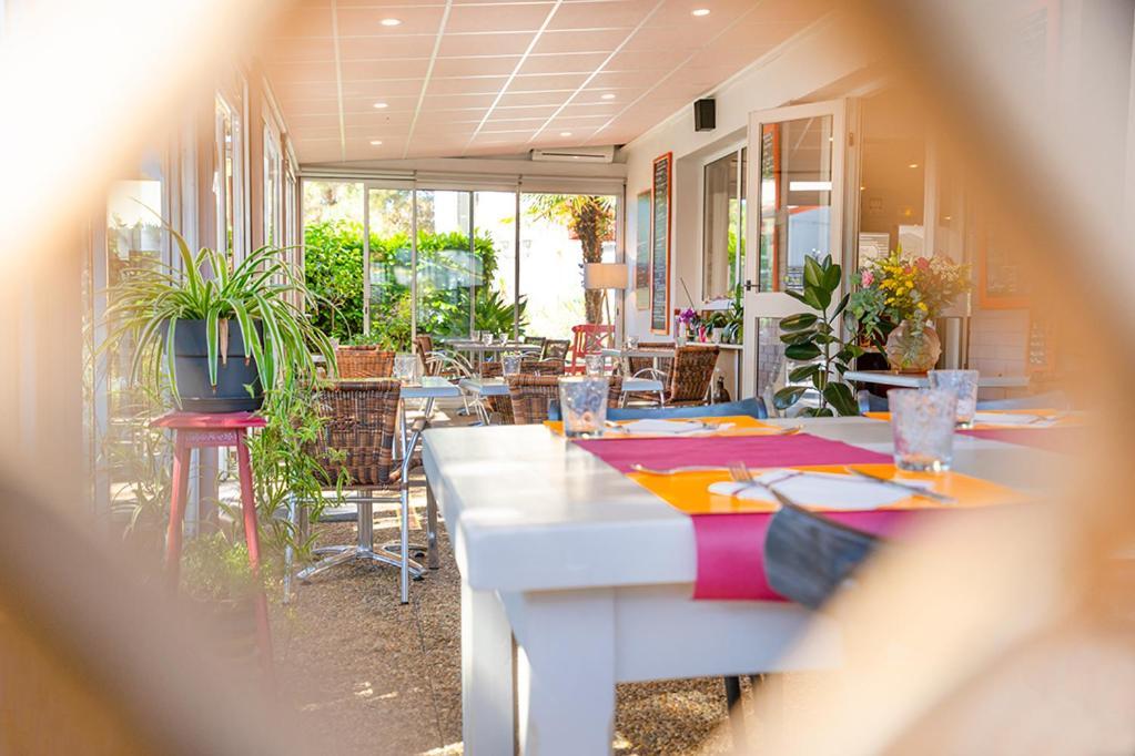 Logis Hotel- Hotel Restaurant Le Rialto Le Sequestre Zewnętrze zdjęcie