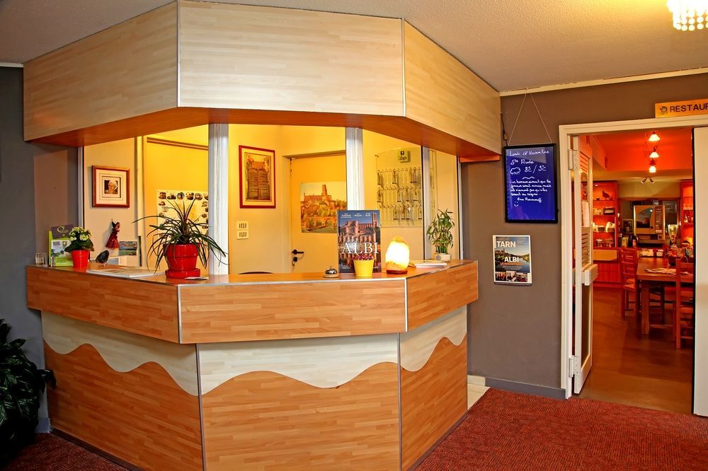Logis Hotel- Hotel Restaurant Le Rialto Le Sequestre Zewnętrze zdjęcie