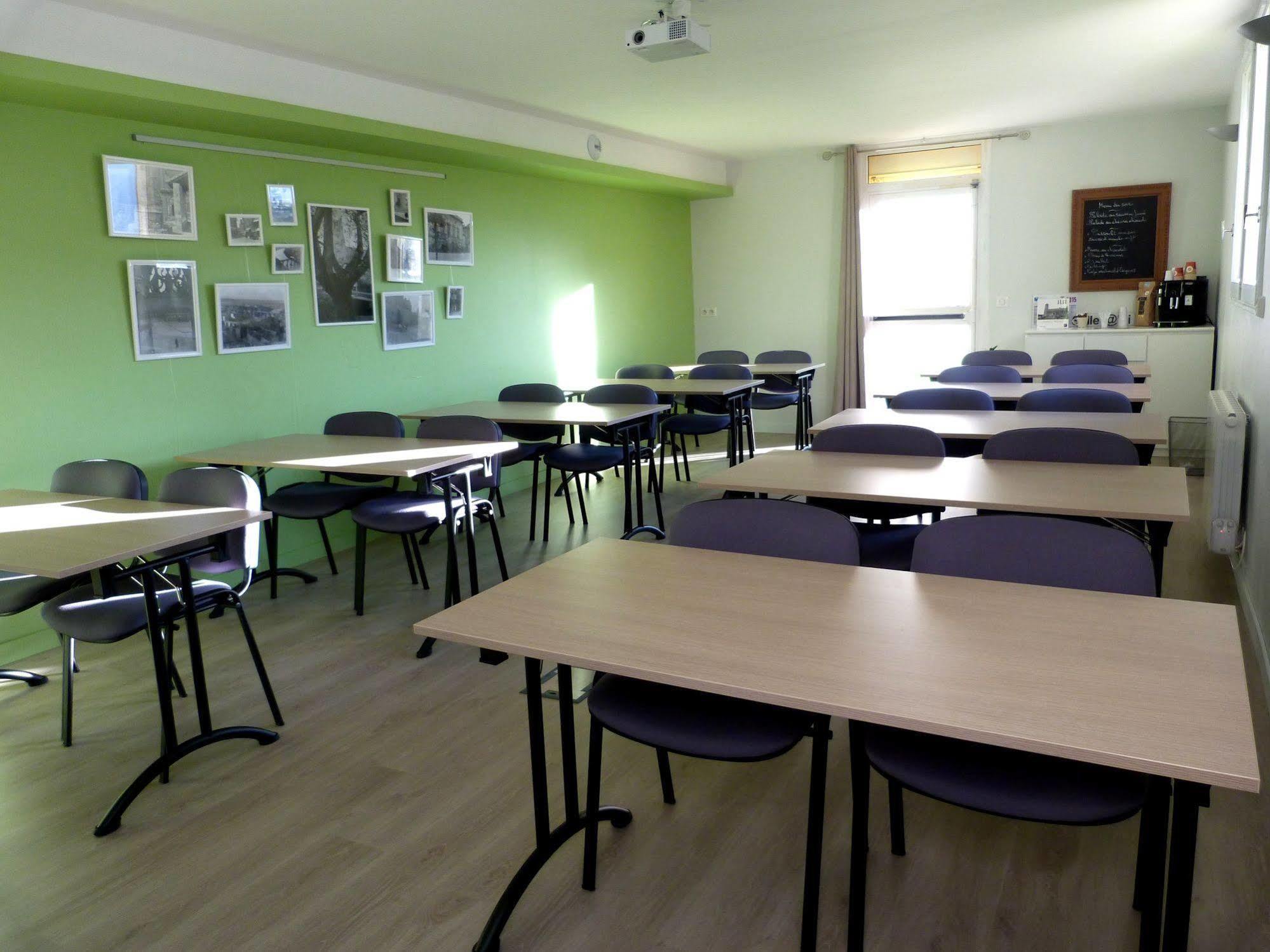 Logis Hotel- Hotel Restaurant Le Rialto Le Sequestre Zewnętrze zdjęcie
