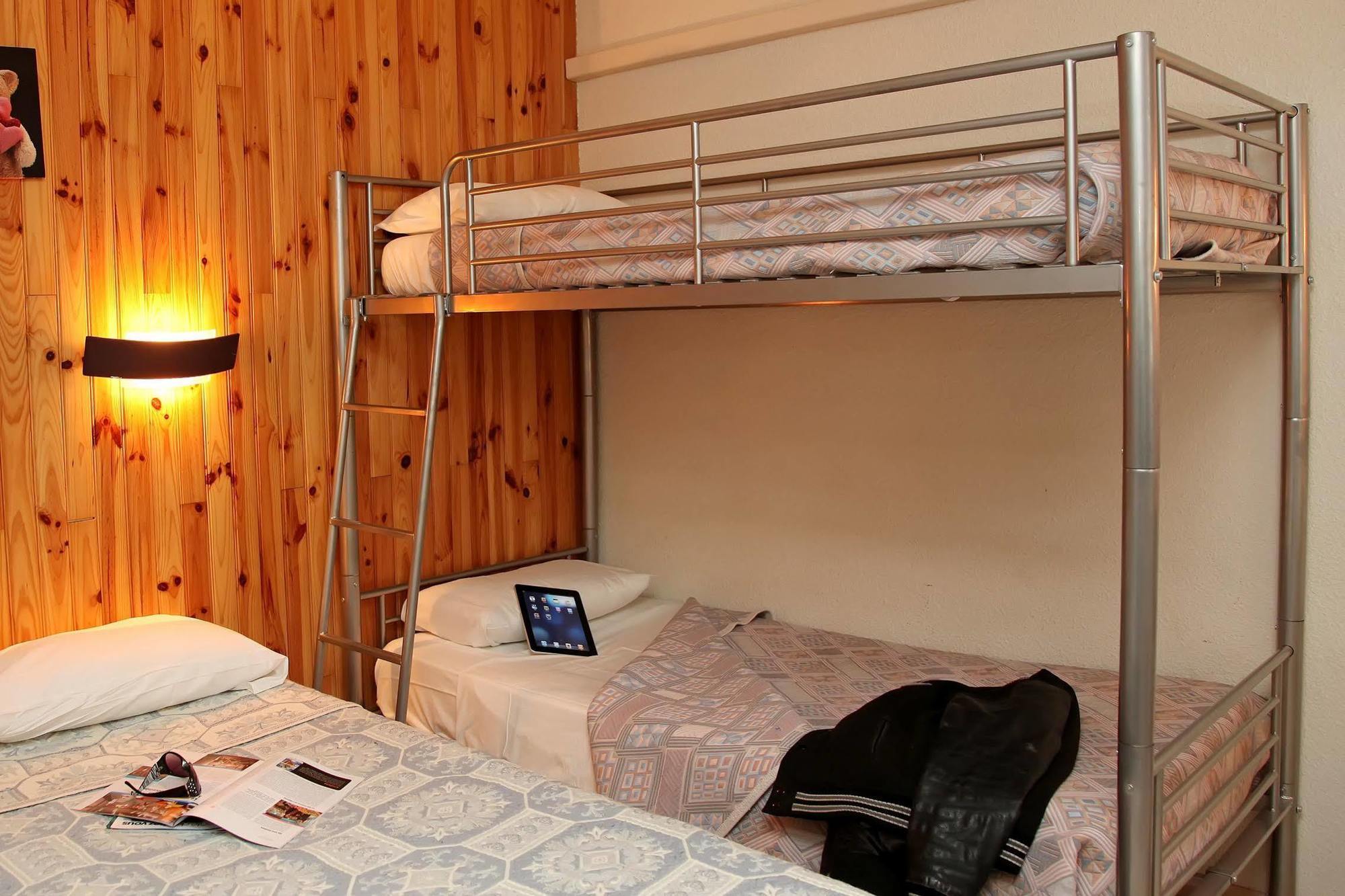 Logis Hotel- Hotel Restaurant Le Rialto Le Sequestre Zewnętrze zdjęcie